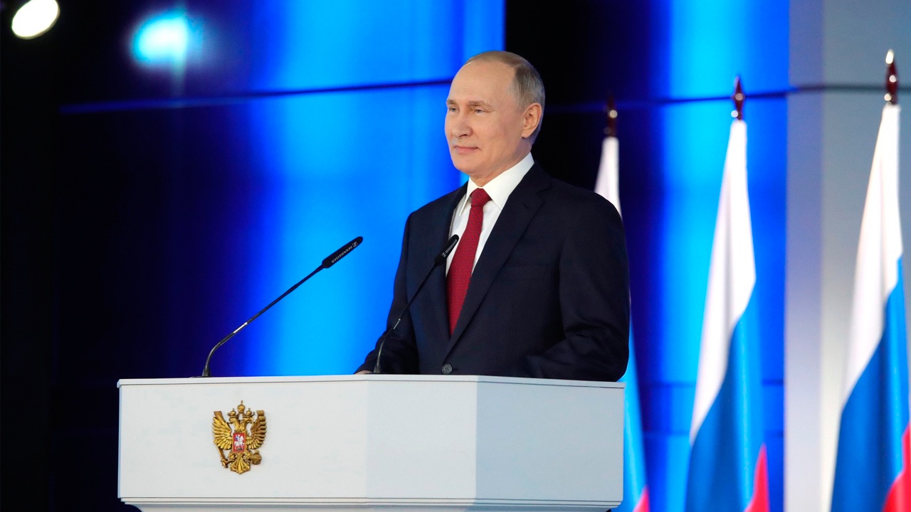 Песков не исключил возможность послания Путина Федеральному собранию в 2023 году 