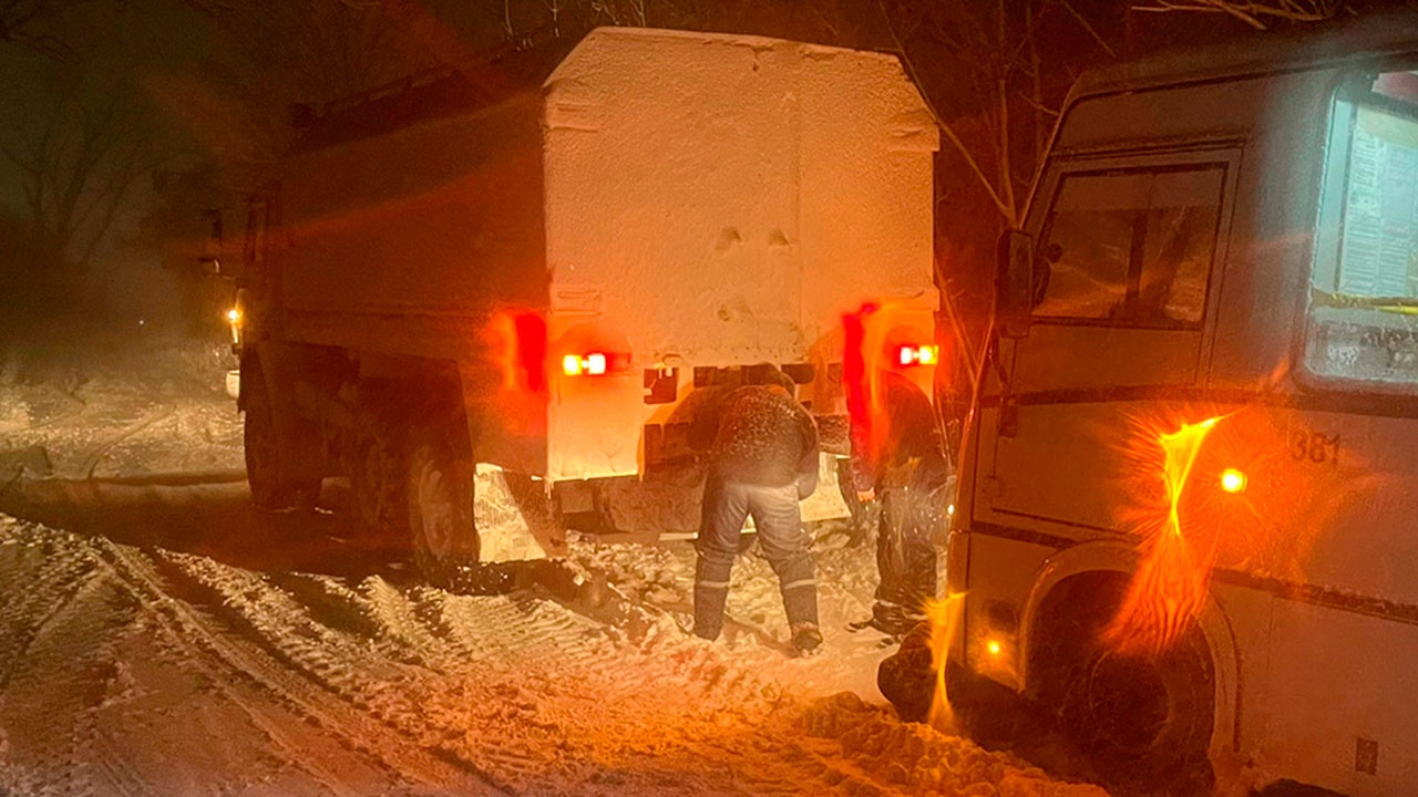 Снегопад прервал транспортное сообщение в девяти районах Приморья 