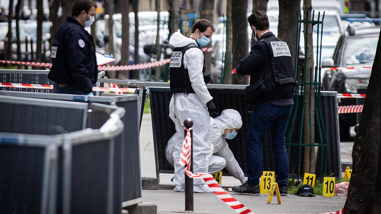В Париже задержан мужчина, открывший огонь по людям
