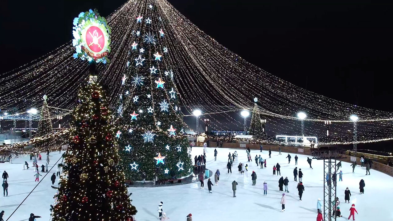 В парке «Патриот» открыли главный каток Подмосковья и фестиваль «Наша зима»