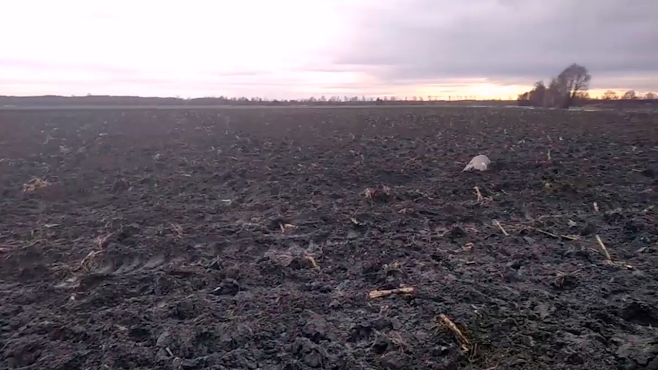 С300 дальнобойная ракета. Под Киевом ракета упала на частный сектор.