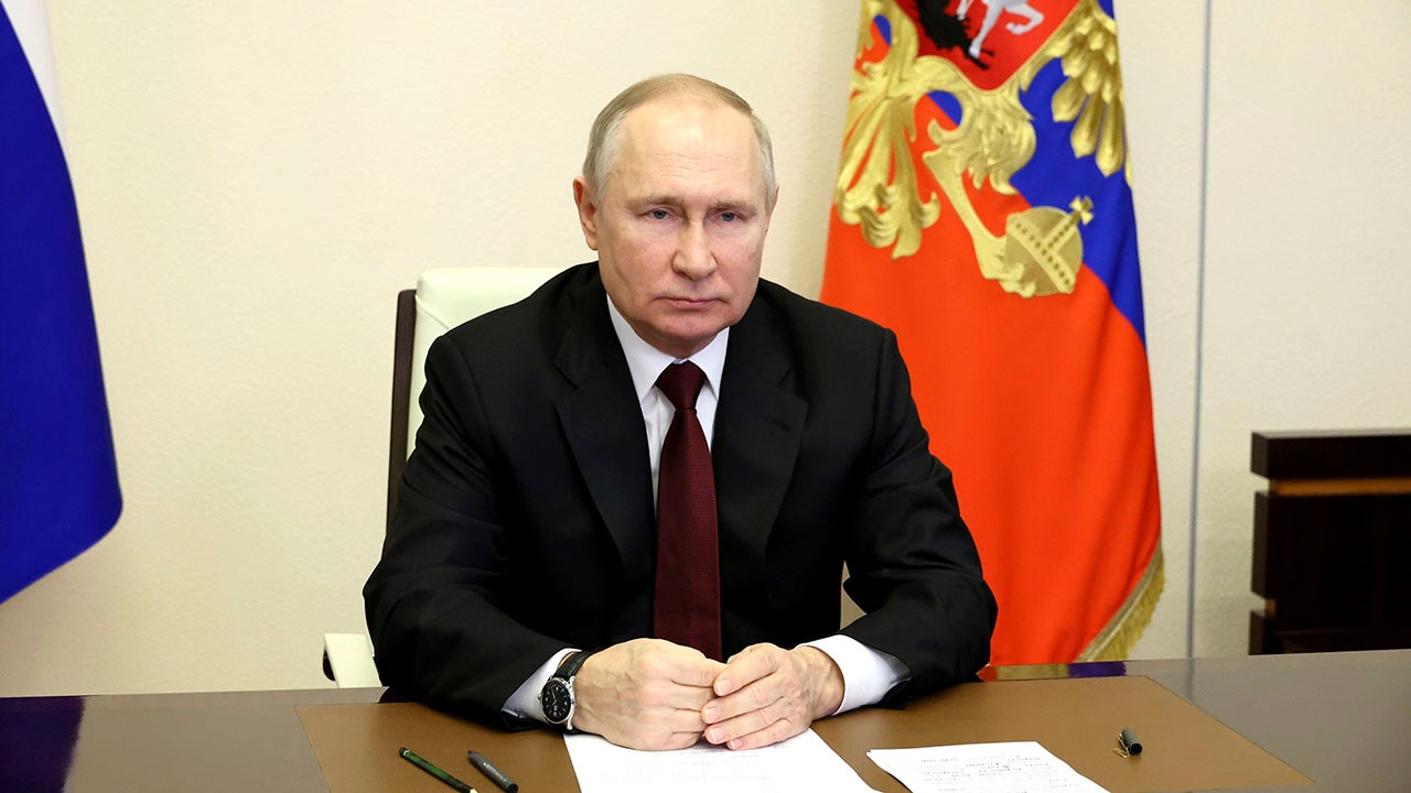Путин поручил Минобороны доложить об обеспечении участников СВО до 1 февраля