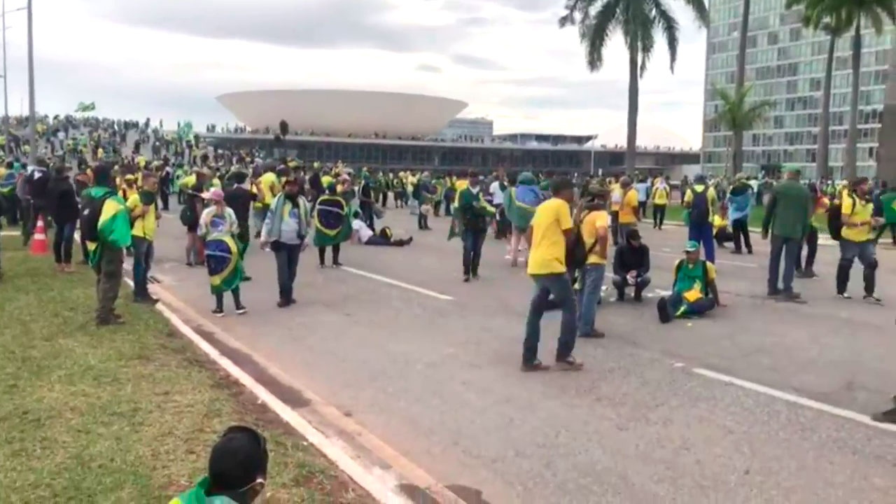 В США и ЕС назвали беспорядки в Бразилии нападением на демократию