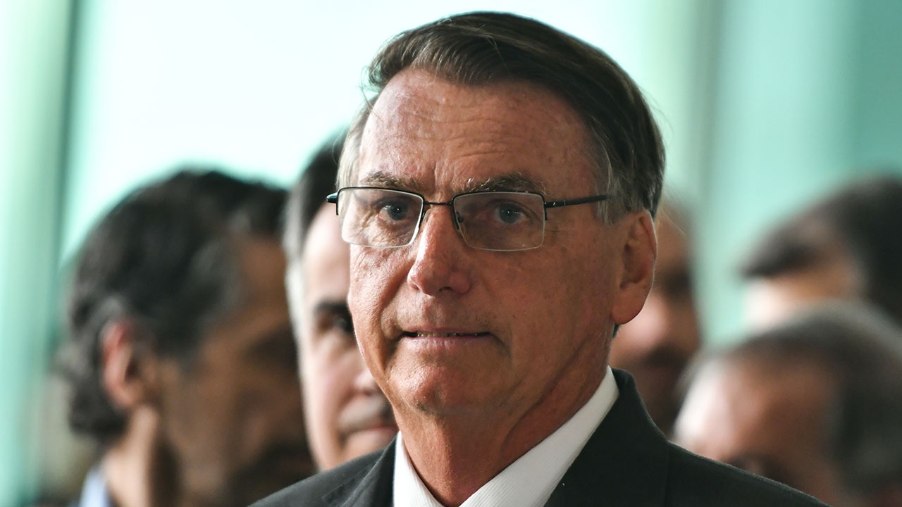 Болсонару осудил устроенные его сторонниками беспорядки в Бразилии