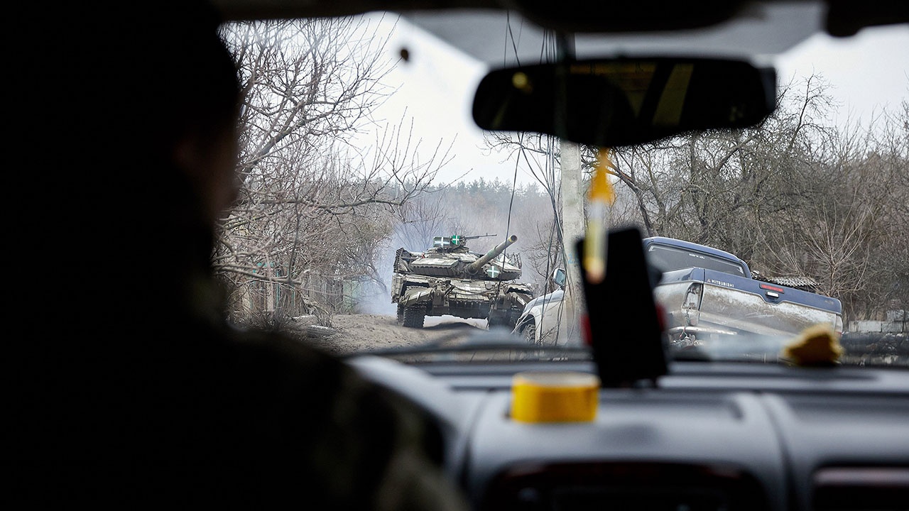El Pais: украинские боевики бросили позиции в Артемовске и Соледаре из-за нехватки боеприпасов