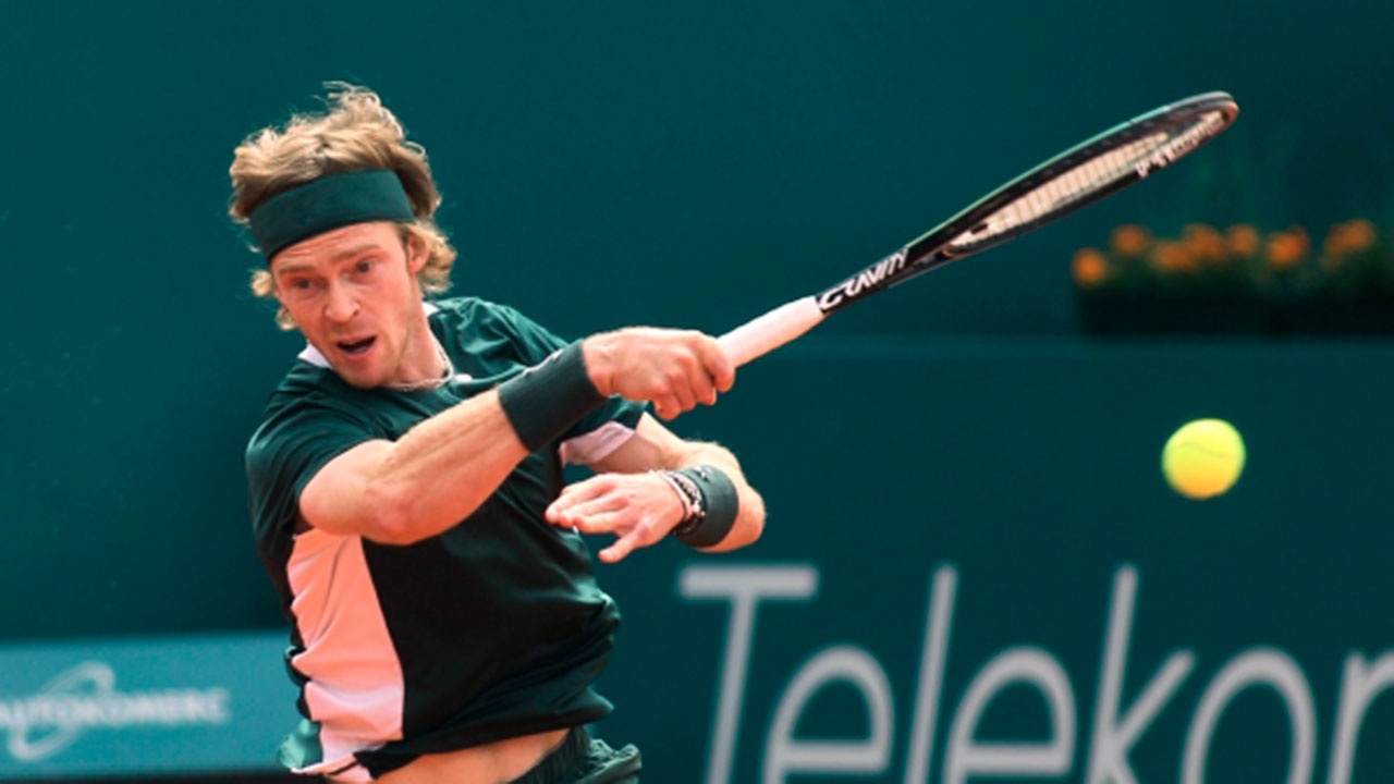 Рублев обыграл британца Эванса и вышел в четвертый круг Australian Open
