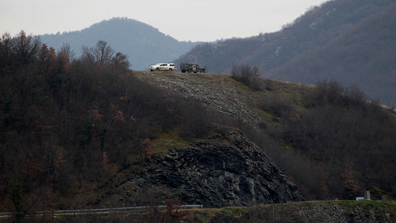 Спецназ косовской полиции обстрелял машину с сербами