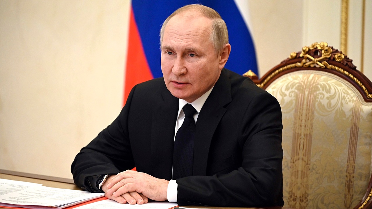 Путин: ЕАЭС может стать одним из мощных полюсов многополярного мира