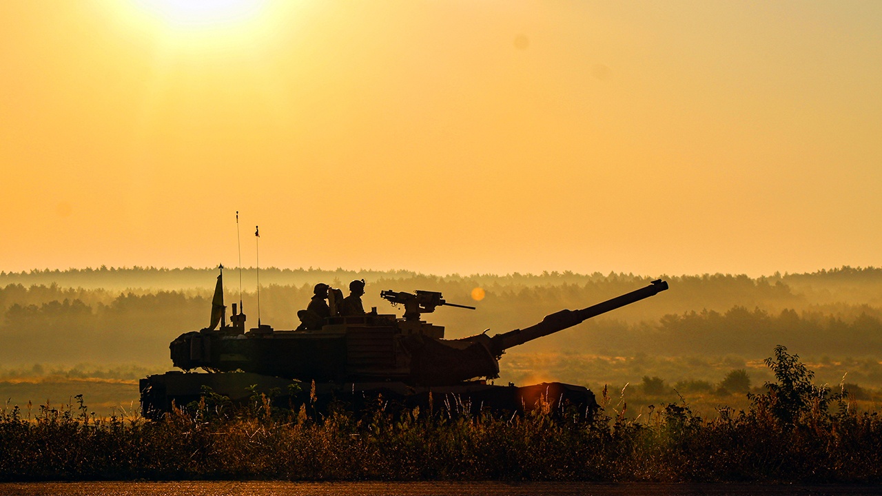 Sky News Arabia: Байден готов передать Украине танки Abrams для давления на ФРГ