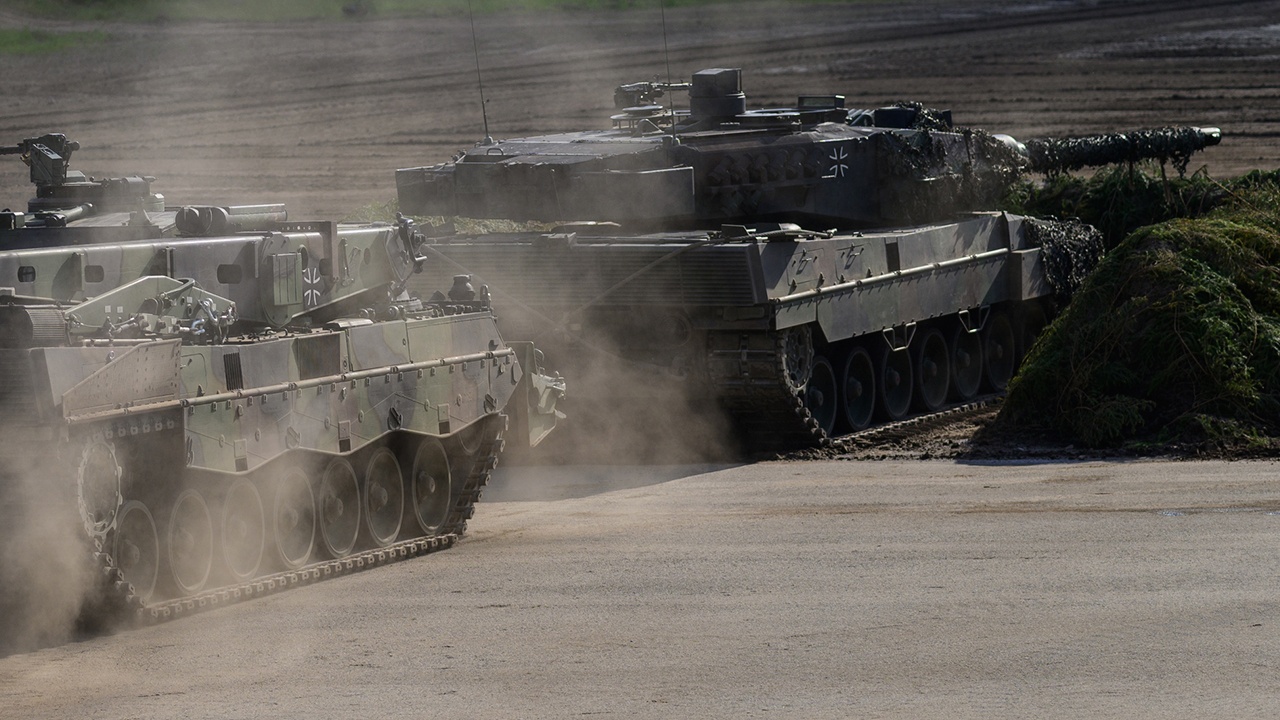 WP: США объявили о передаче Украине Abrams, чтобы «прикрыть» Шольца в отправке Leopard
