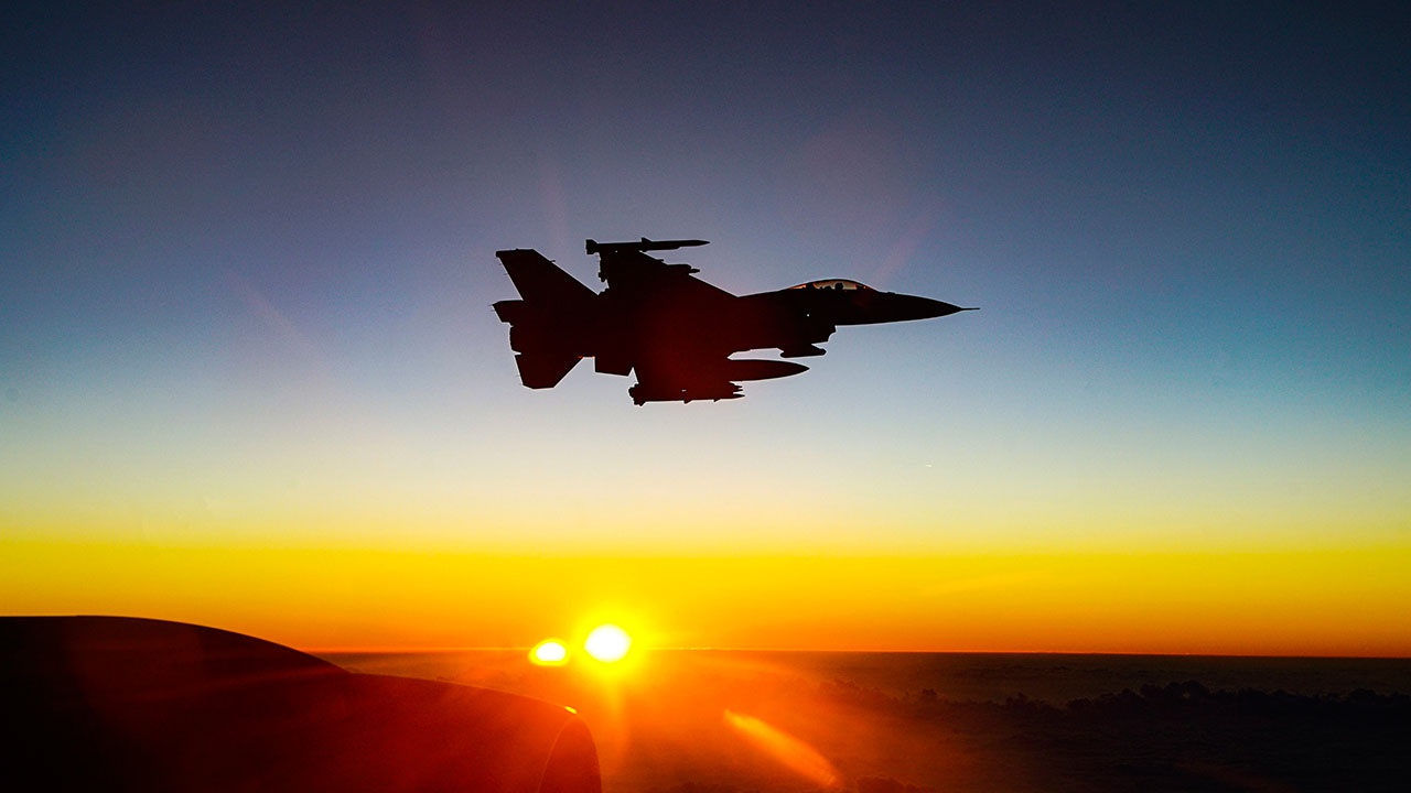 Байден заявил, что США не будут поставлять Украине истребители F-16