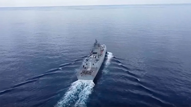 Отряд кораблей СФ во главе с «Адмиралом Горшковым» спас гражданина Франции в Атлантике Отряд кораблей СФ во главе с «Адмиралом Горшковым» спас гражданина Франции в Атлантике