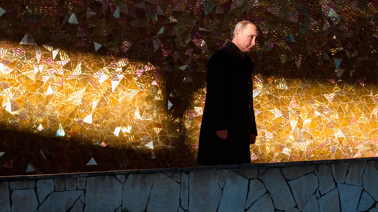 Путин прибыл в Волгоград по случаю годовщины победы в Сталинградской битве