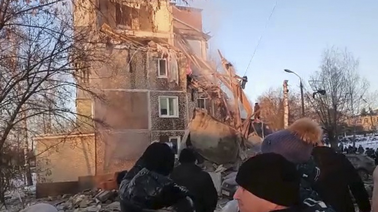 В Ефремове после взрыва пятиэтажки ввели режим ЧС