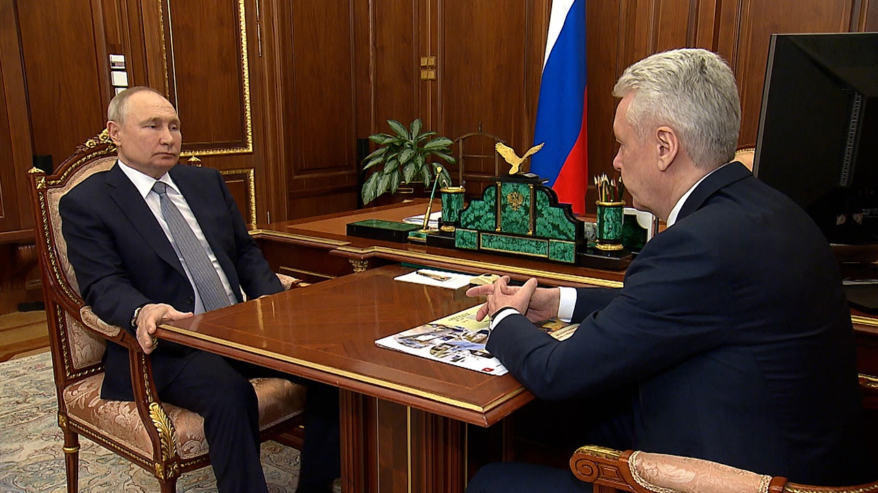 Собянин предложил Путину открыть БКЛ в Москве