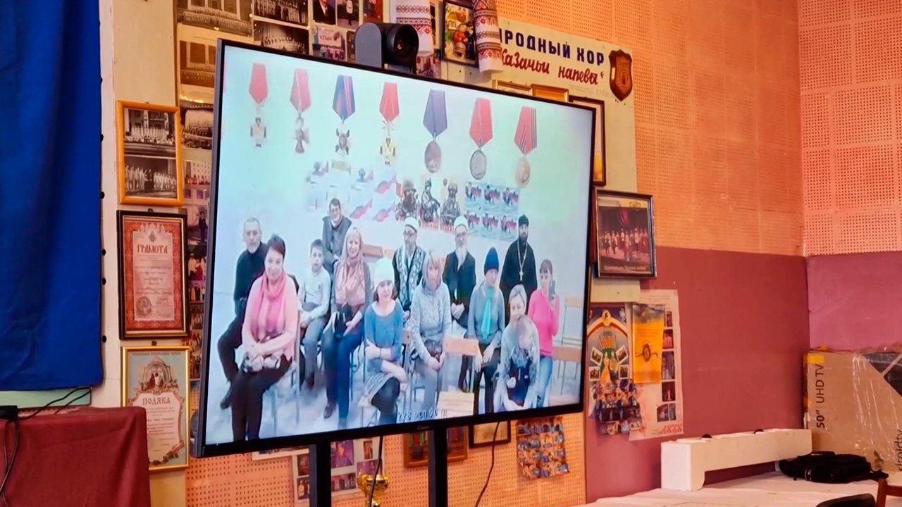 Минобороны организовало телемост между военными в зоне СВО и их ...