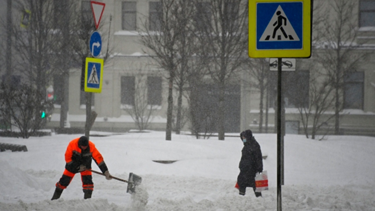 В Москве объявлен желтый уровень погодной опасности из-за метели