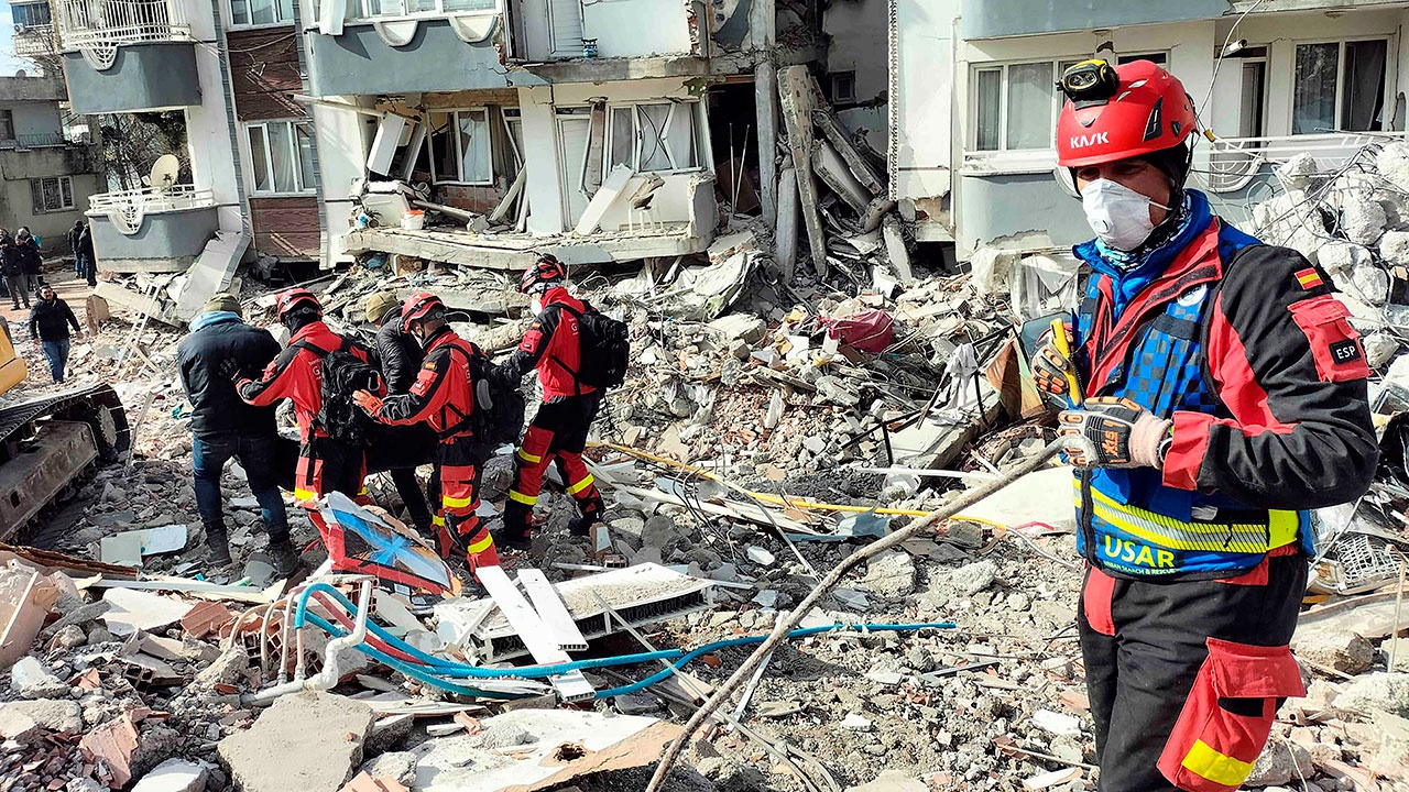  Эрдоган заявил, что число жертв землетрясений в Турции достигло 35 418 человек