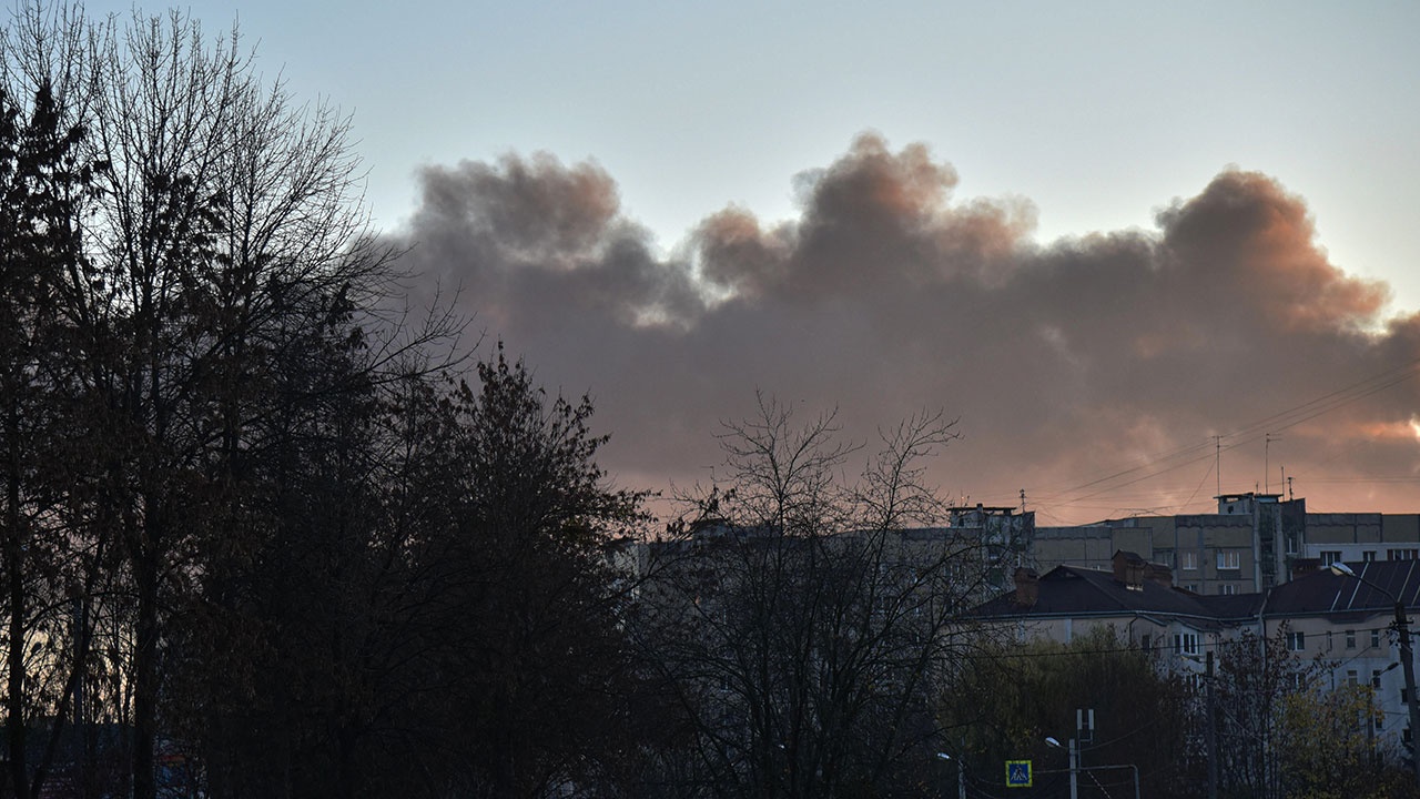 Воздушную тревогу объявили в ряде областей на северо-востоке Украины
