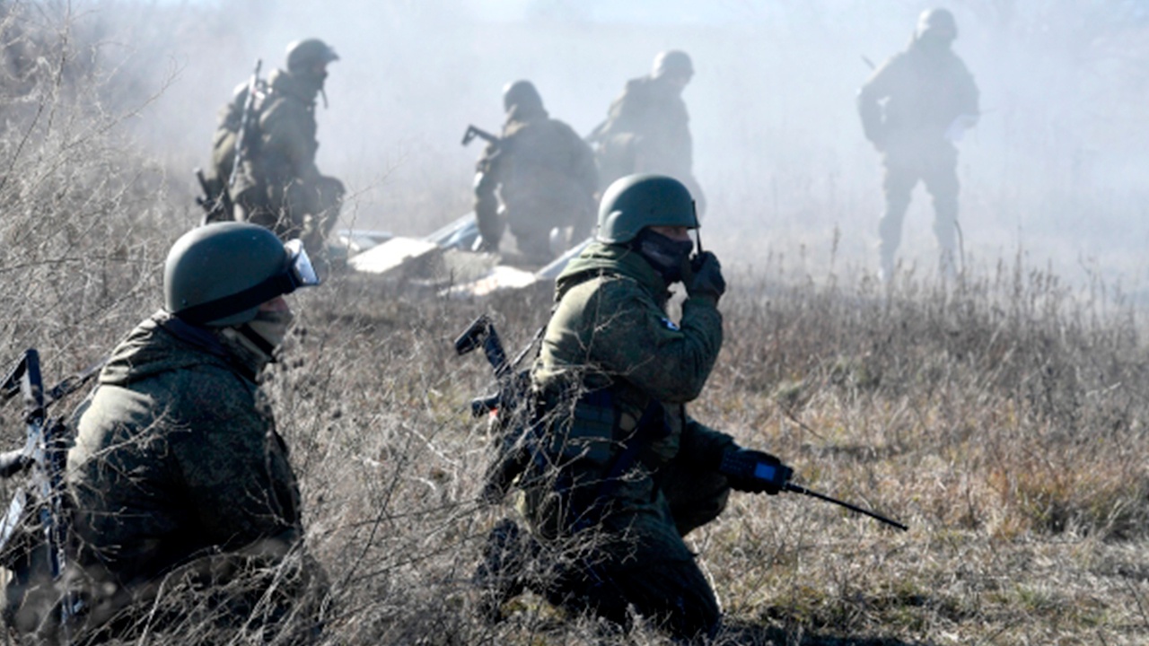Марочко рассказал, что бойцы ВС РФ уничтожили часть колонны украинской техники под Кременной