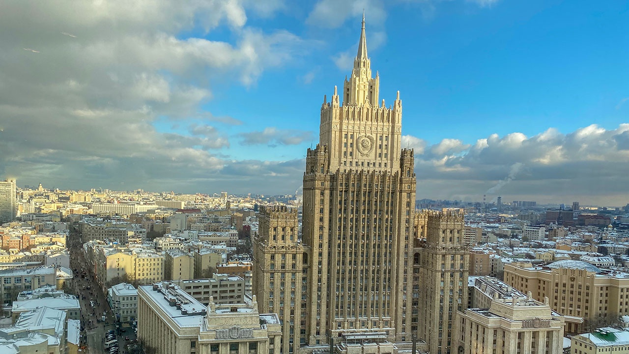 МИД РФ: Москва работает над введением упрощенного визового режима с шестью странами