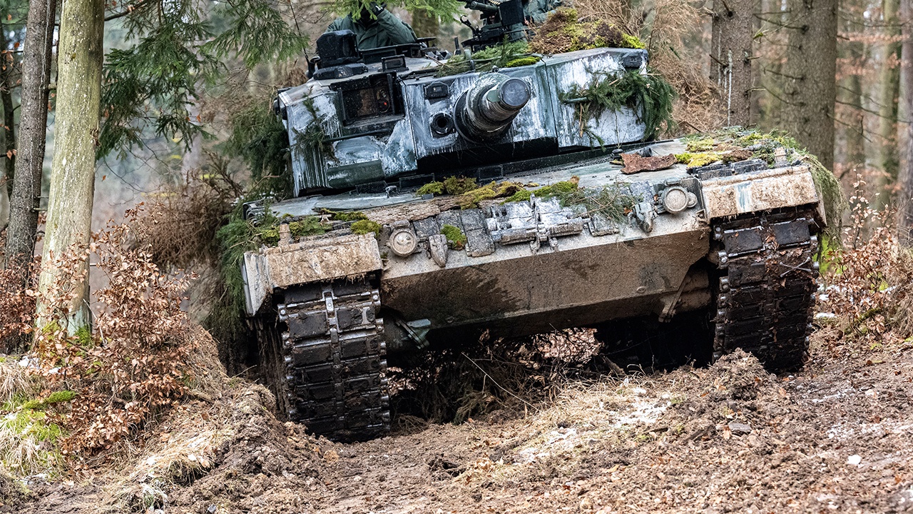 Блащак: Польша на этой неделе поставит Украине десять танков Leopard 2
