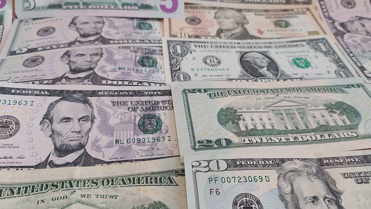 NYP: США больше не смогут неограниченно печатать доллары из-за антироссийских санкций