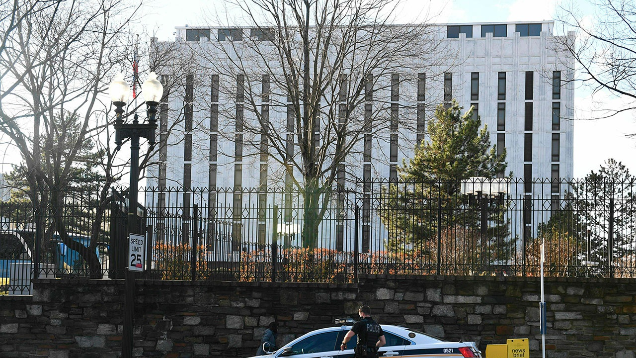 В посольстве РФ заявили, что близкие к властям США СМИ отвлекают внимание от расследования журналиста Херша