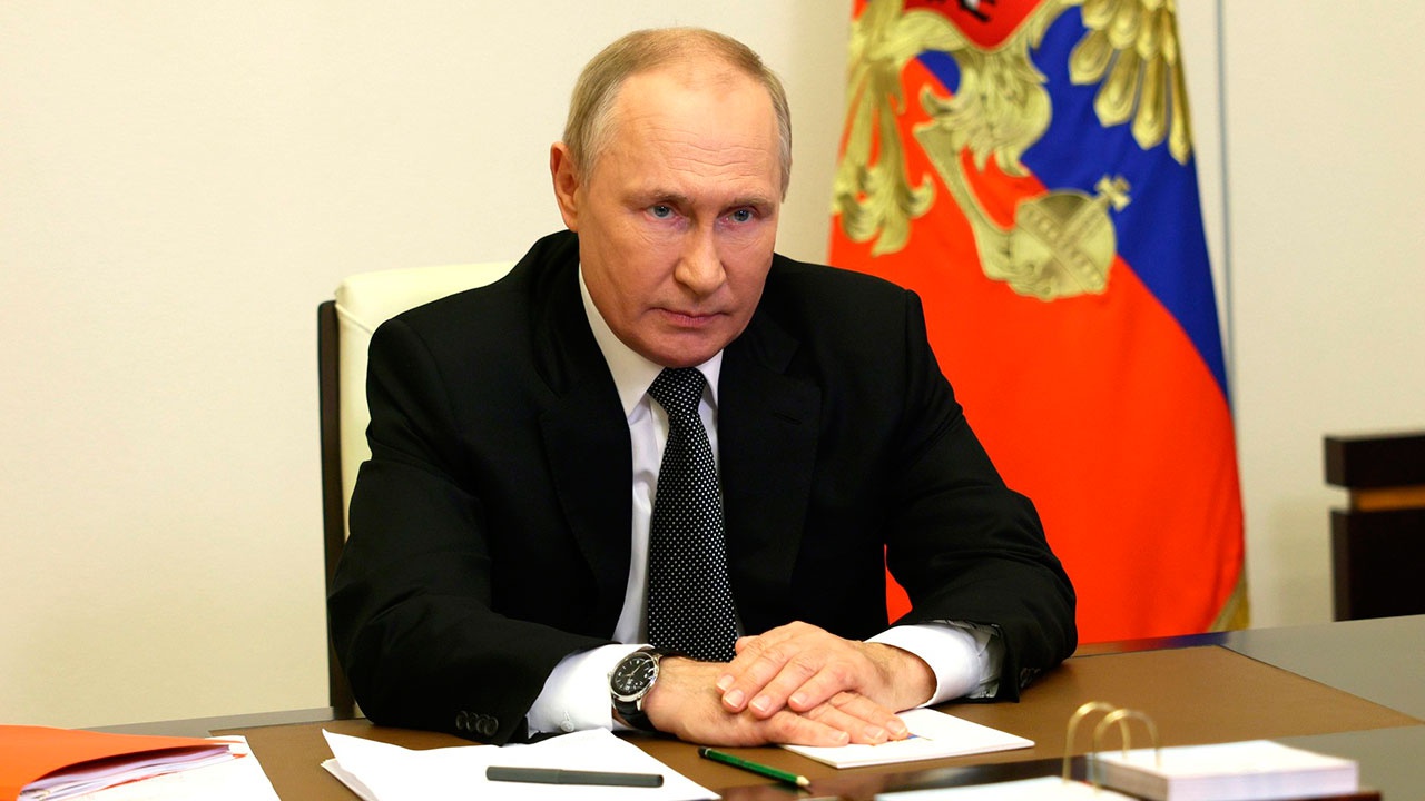 Путин подписал закон о лишении свободы до 7 лет за дискредитацию участников СВО