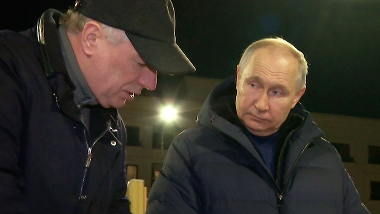 Песков сообщил, что поездка Путина в Мариуполь не была запланирована