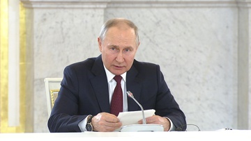 Путин заявил, что Россия поддерживает расчеты в юанях при торговле с другими странами