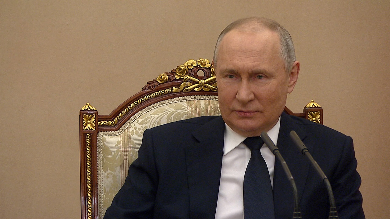 Путин: российское производство и ВПК развиваются очень быстрыми темпами