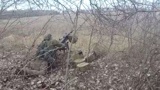 Бойцы ВС РФ разнесли наблюдательный пункт боевиков в зоне СВО: кадры