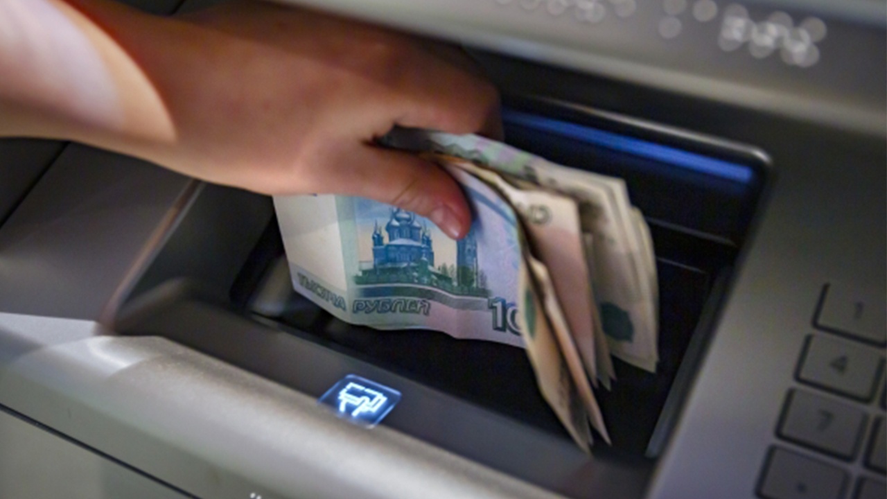 Центробанк предупредил россиян о новой схеме мошенников с QR-кодами