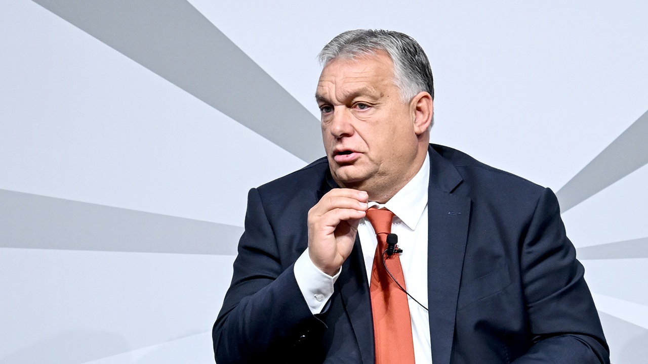 Орбан удивился словам генсека НАТО о готовности всех стран блока принять Украину