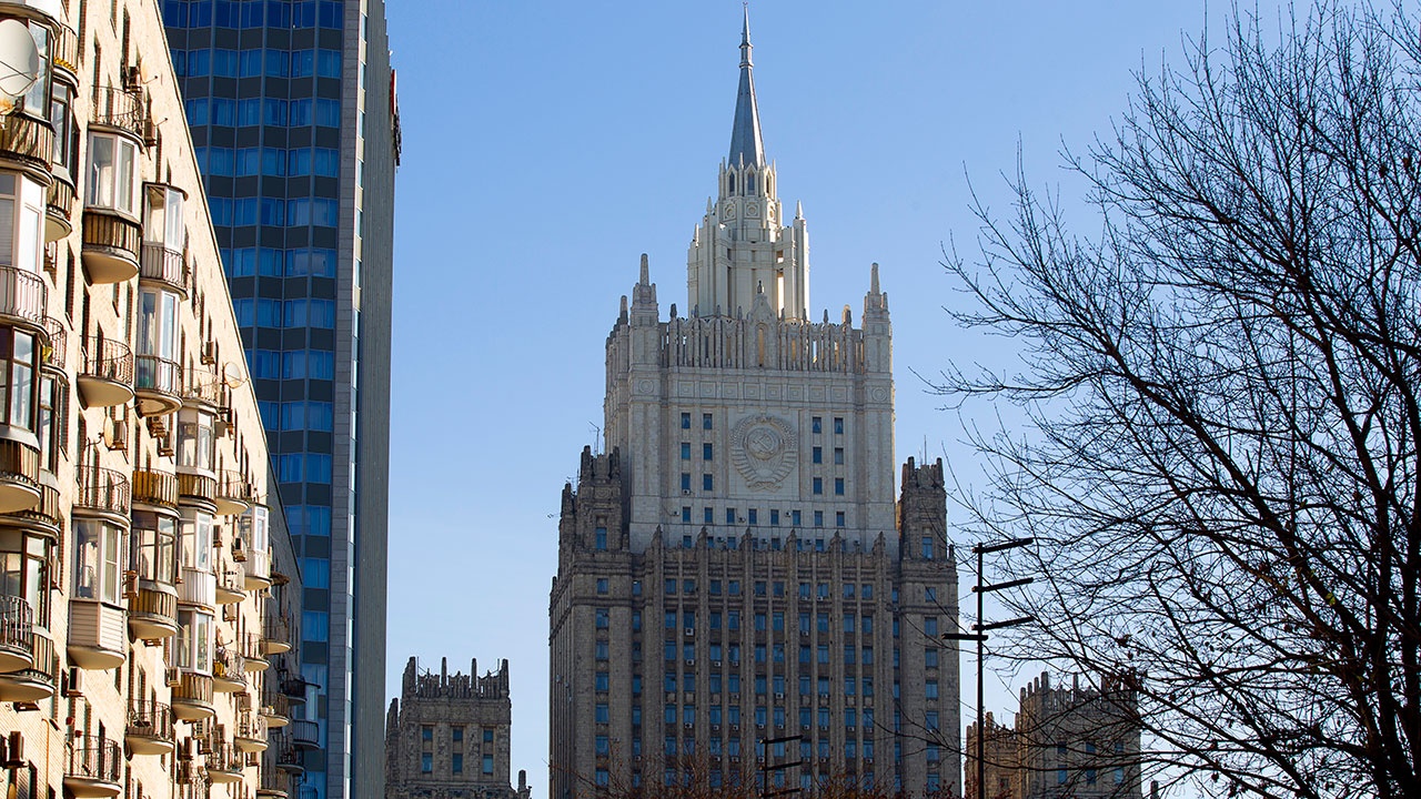 В МИД РФ резко отреагировали на вторжение Польши на территорию посольства РФ в этой стране