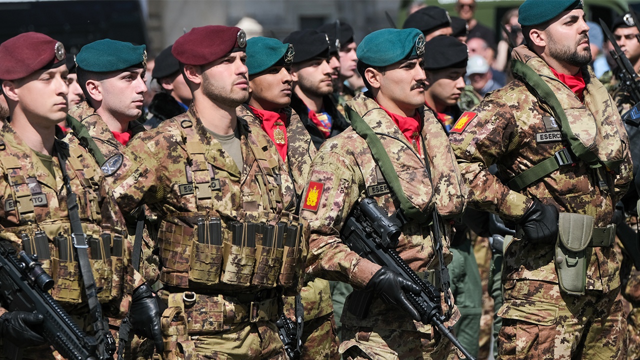 В Италии объявили о планах направить 3,4 тысяч военных на восточный фланг НАТО