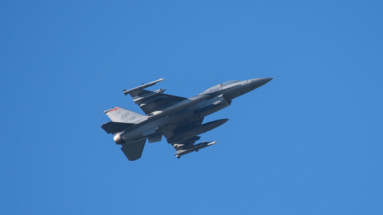 Министр обороны Нидерландов Оллонгрен подтвердила готовность обучать украинских пилотов на F-16
