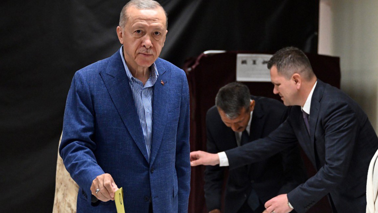 Эрдоган лидирует по результатам обработки почти 90% бюллетеней