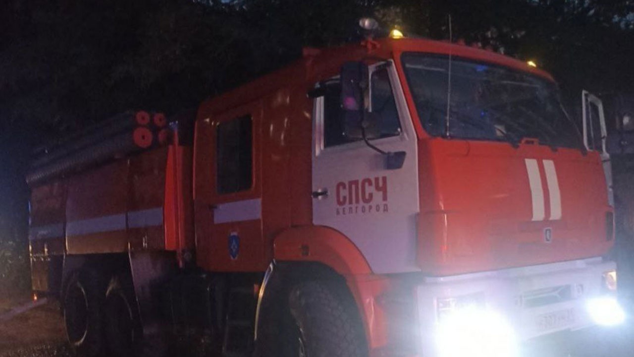 Гладков сообщил о пожаре на предприятии в Шебекино после атаки БПЛА