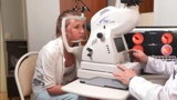 В Подмосковье хирурги вернули зрение внезапно ослепшей женщине