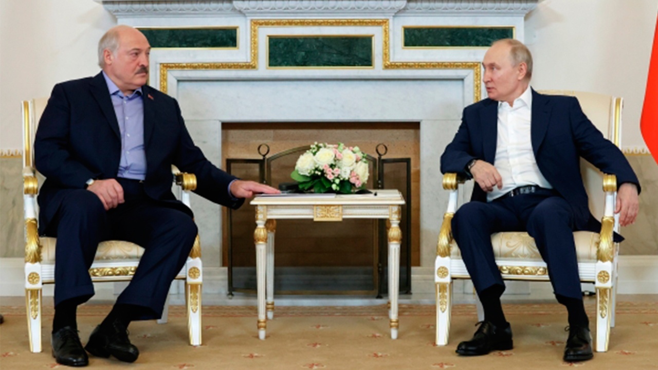 Путин и Лукашенко в ходе двухдневного общения обсуждали в том числе и тему ЧВК «Вагнер»
