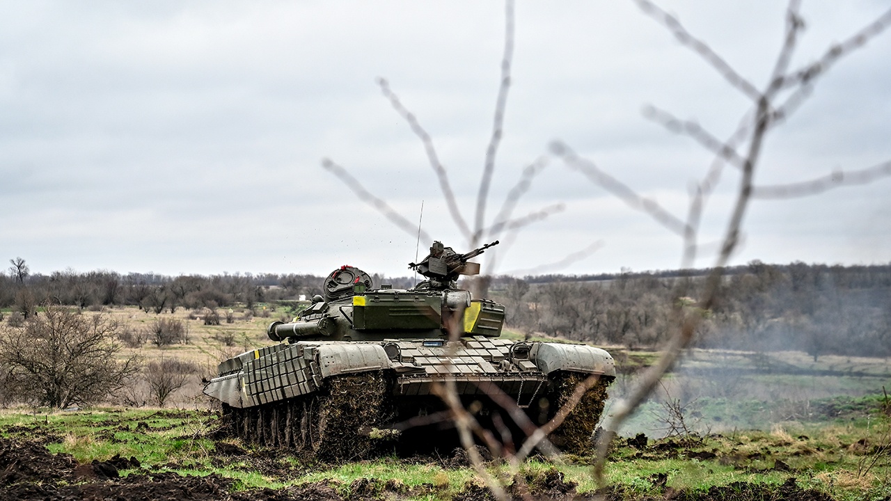 WSJ: дождь и холод не дадут Украине прорвать российскую оборону