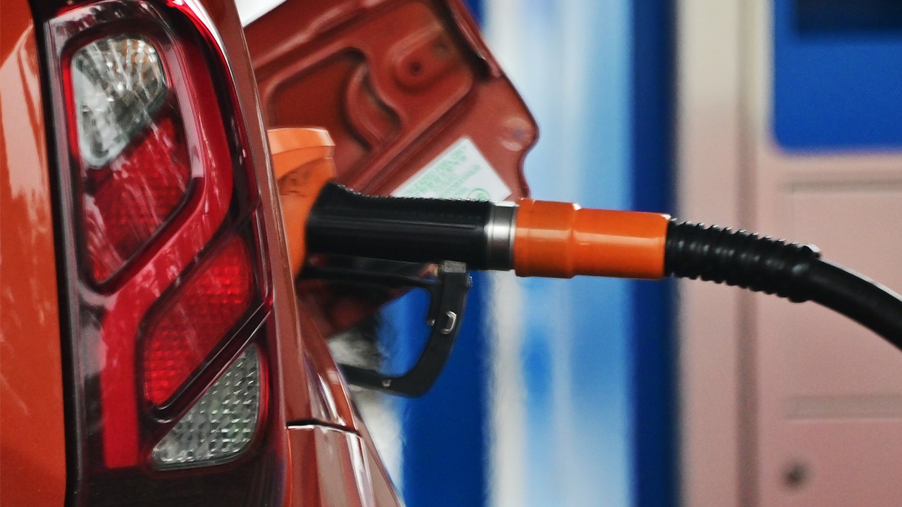 Правительство РФ с 21 сентября вводит ограничения на экспорт топлива