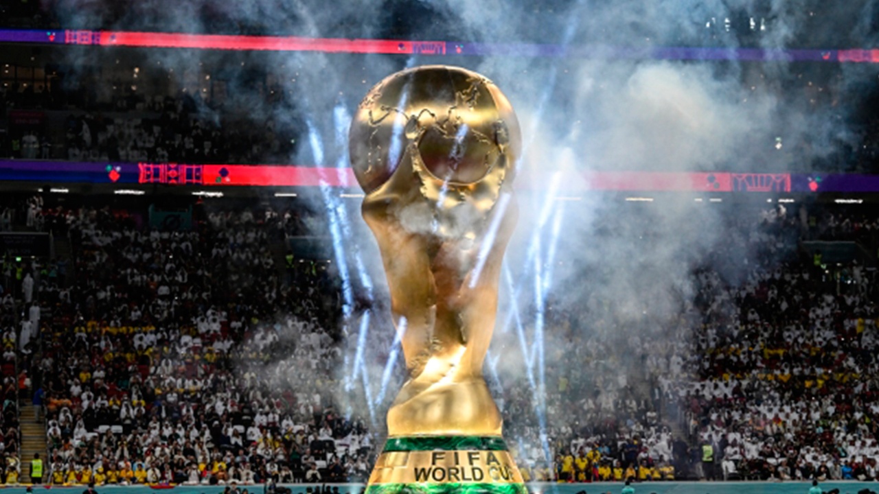 Президент FIFA допустил участие России в чемпионате мира