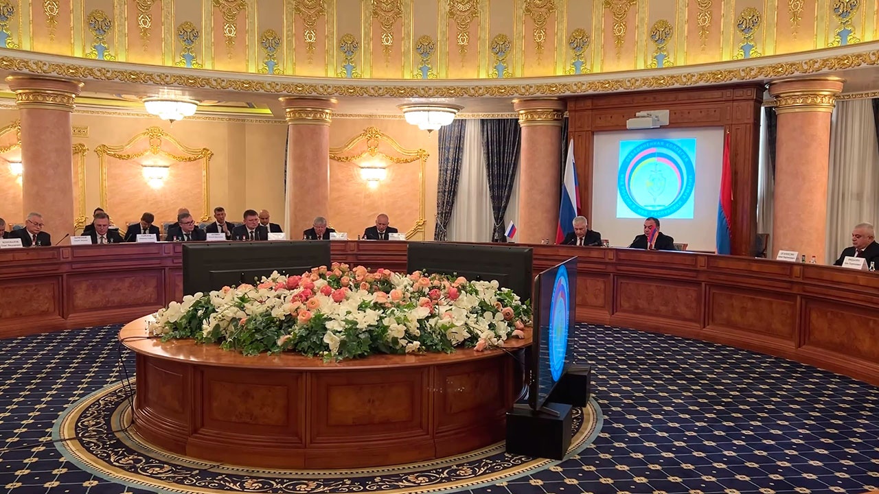 Колокольцев отметил важность общей работы с МВД Армении на коллегии в Ереване