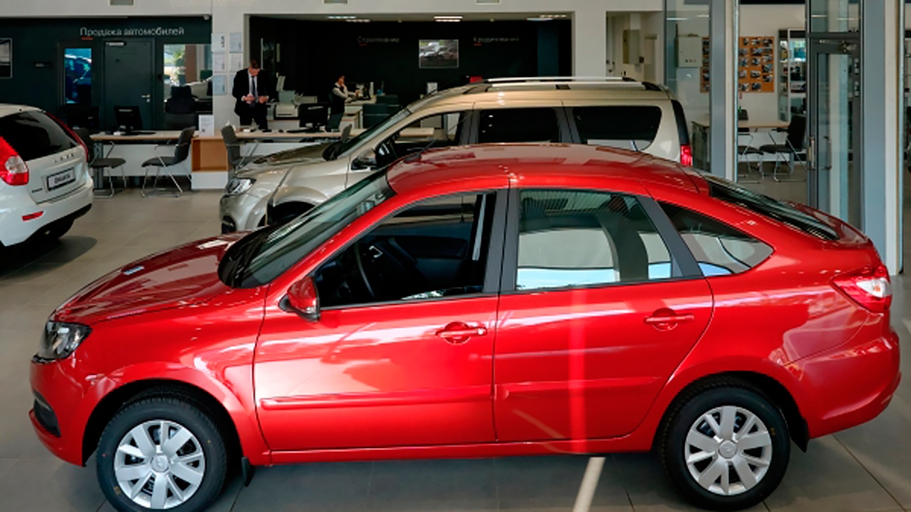 «АвтоВАЗ» дал старт онлайн-продаж автомобилей LADA по заводской цене