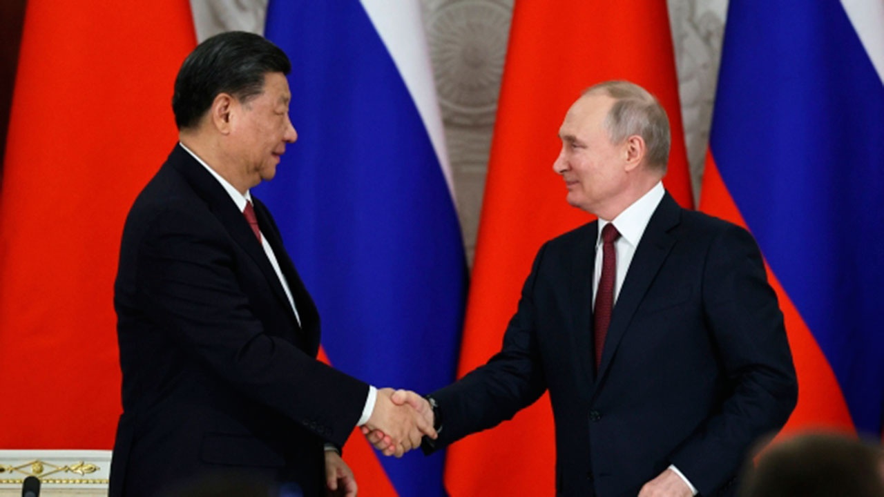 Путин поздравил Си Цзиньпина с 74-ой годовщиной образования КНР