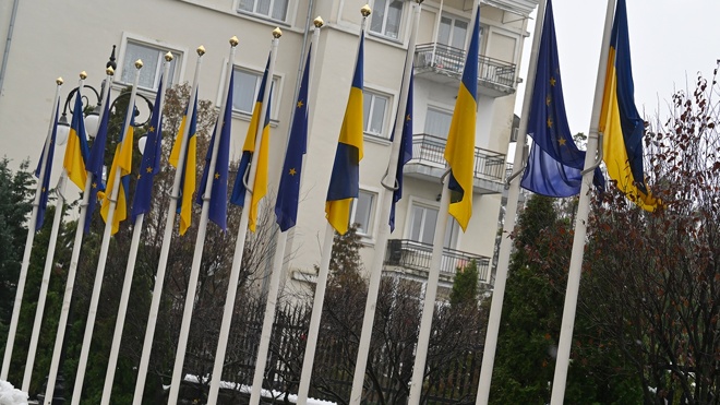 Politico: ЕС к декабрю объявит о переговорах с Киевом по вступлению в блок