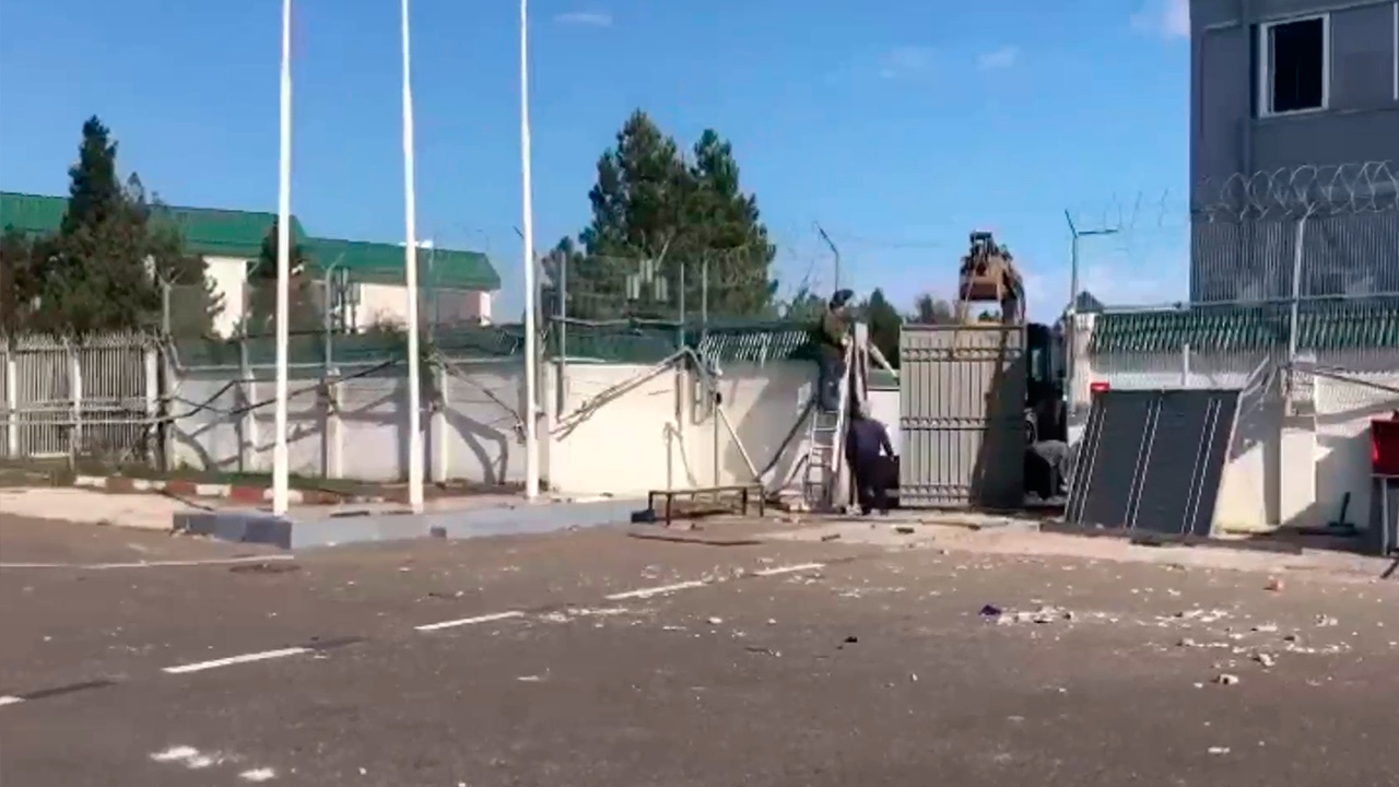 аэропорт махачкалы беспорядки